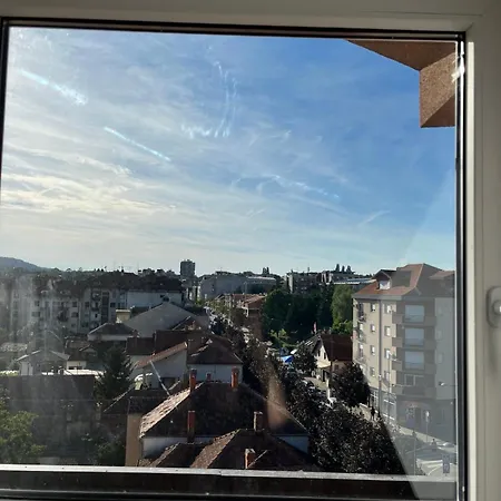 24 아파트 아란젤로바츠